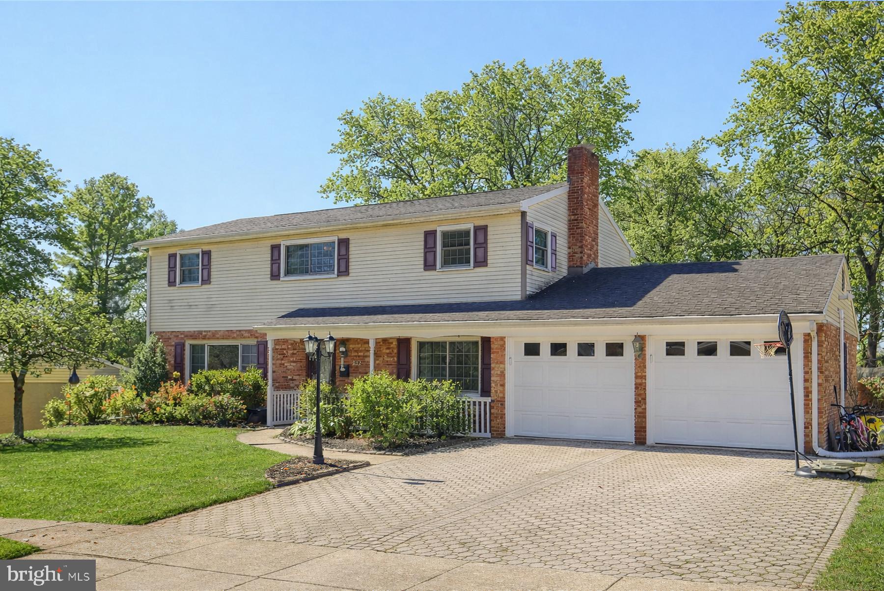 232 WINDING WAY