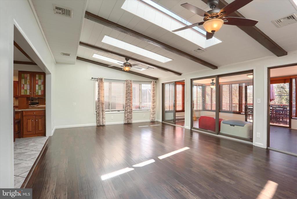 232 WINDING WAY