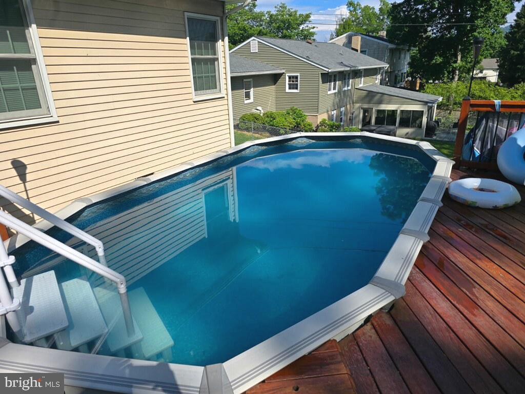 232 WINDING WAY
