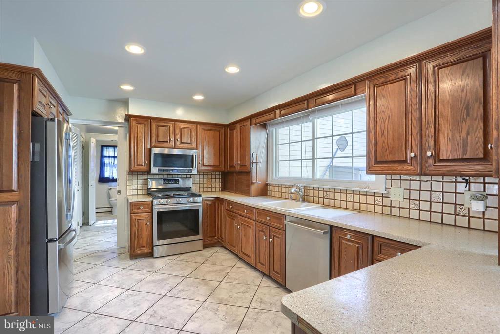 232 WINDING WAY