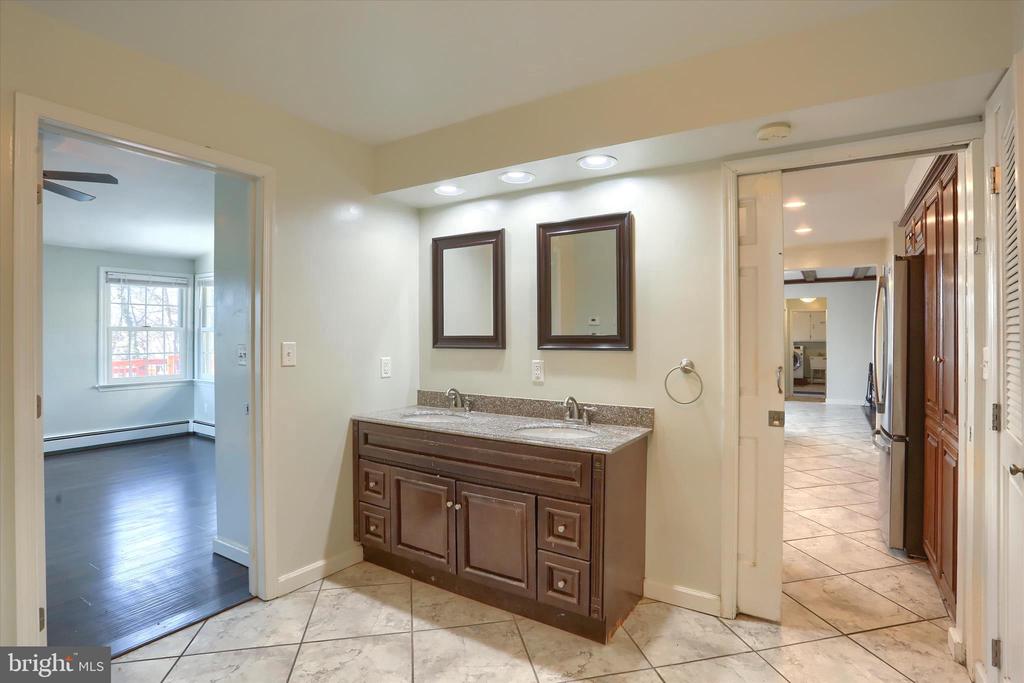 232 WINDING WAY