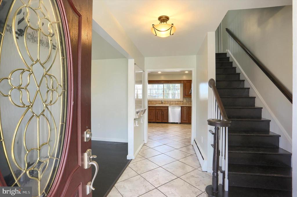 232 WINDING WAY