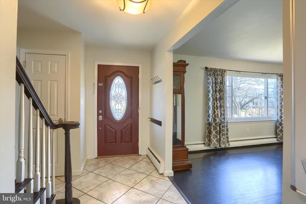 232 WINDING WAY