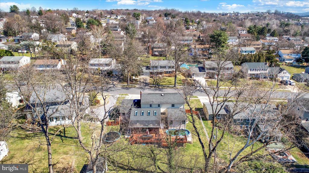 232 WINDING WAY