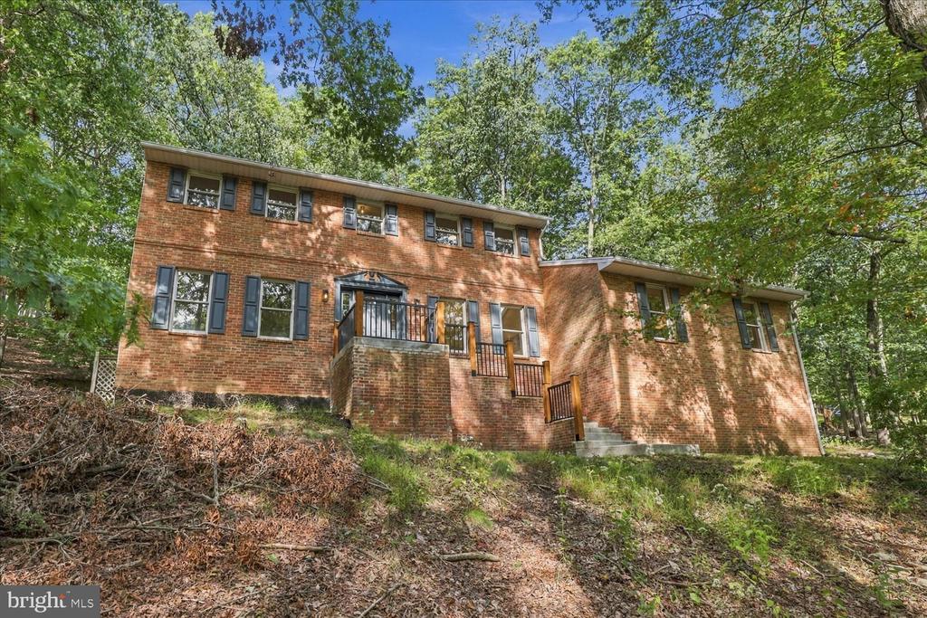 600 ROCKY DRIVE