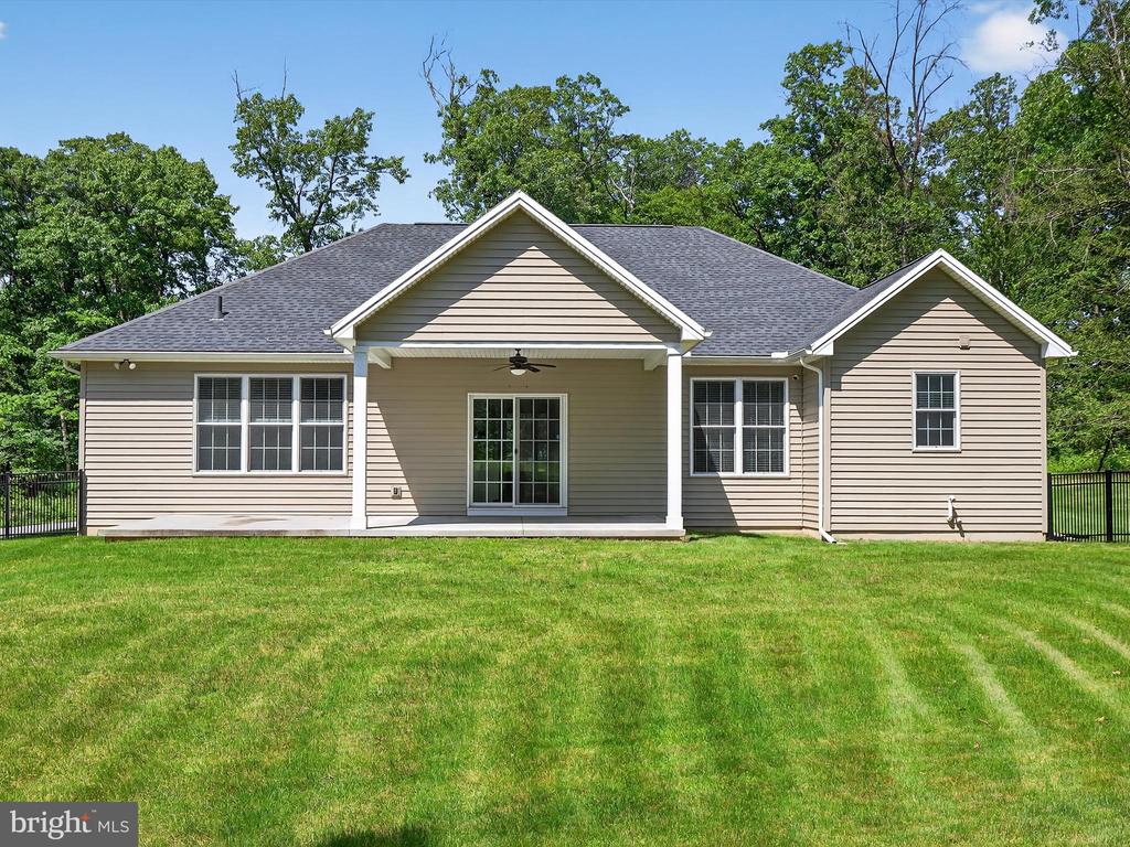 2400 MOCKINGBIRD DRIVE