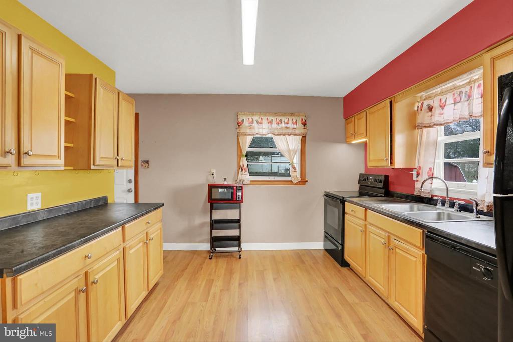 2588 SPRING GARDEN DRIVE