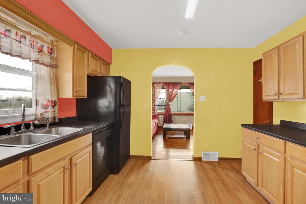 2588 SPRING GARDEN DRIVE