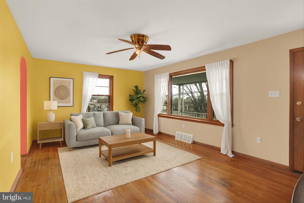 2588 SPRING GARDEN DRIVE