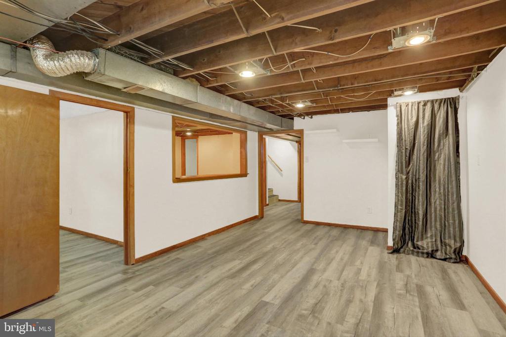 2588 SPRING GARDEN DRIVE