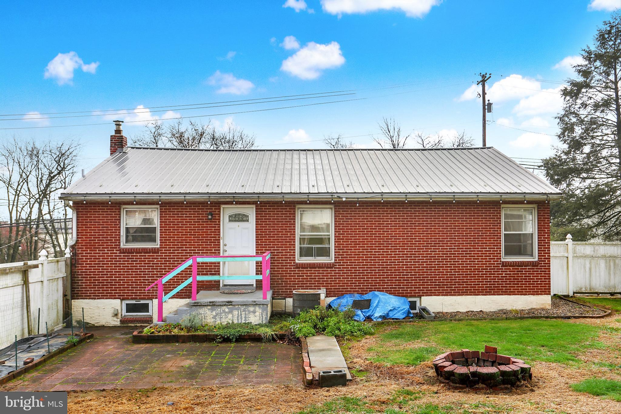 2588 SPRING GARDEN DRIVE