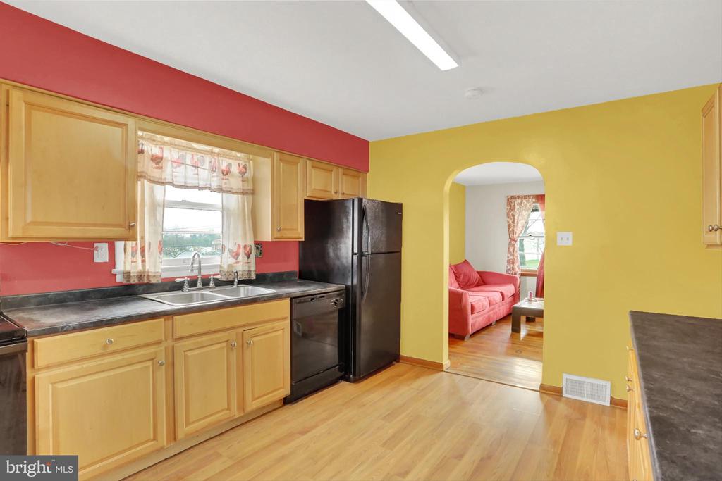 2588 SPRING GARDEN DRIVE