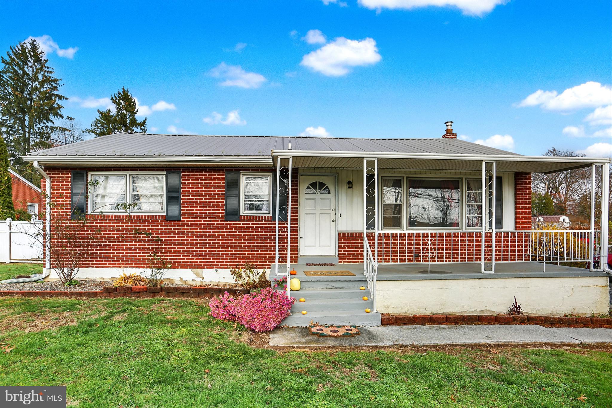 2588 SPRING GARDEN DRIVE