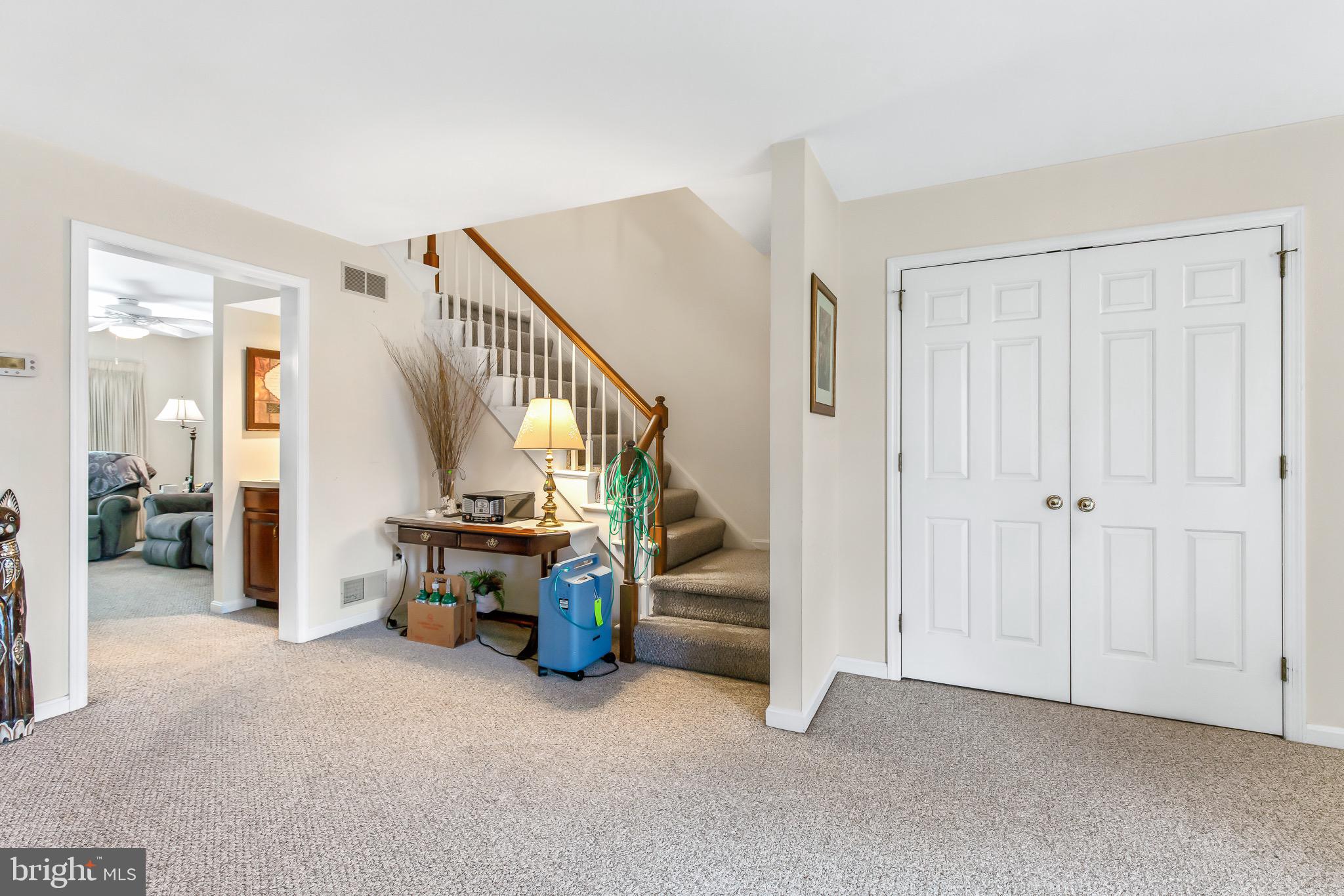 6476 LINCOLN COURT
