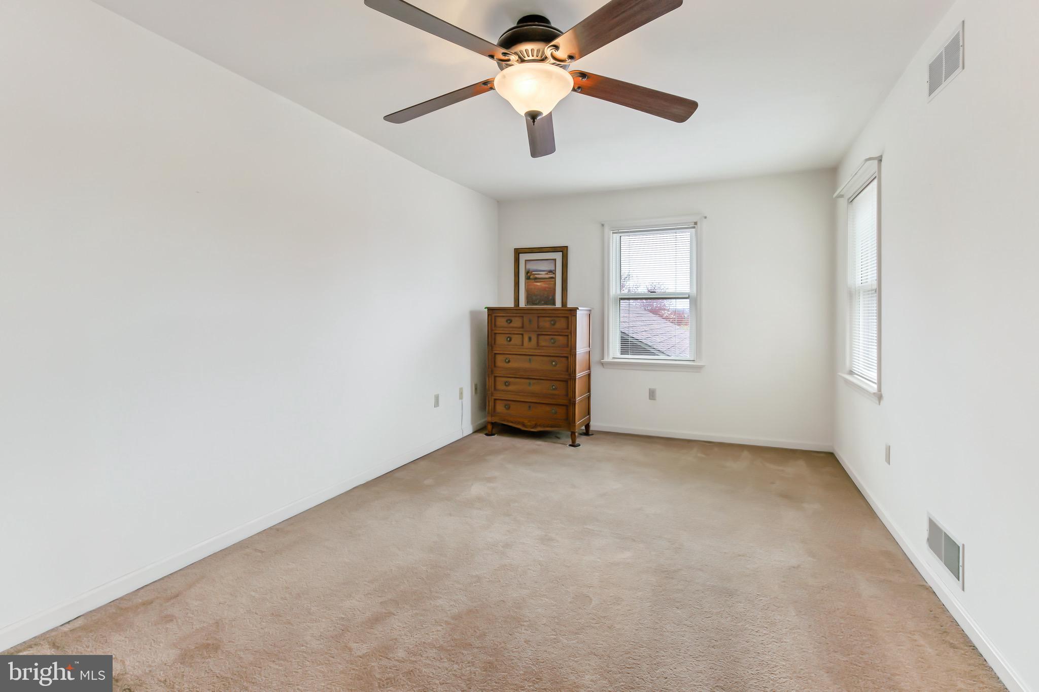 6476 LINCOLN COURT