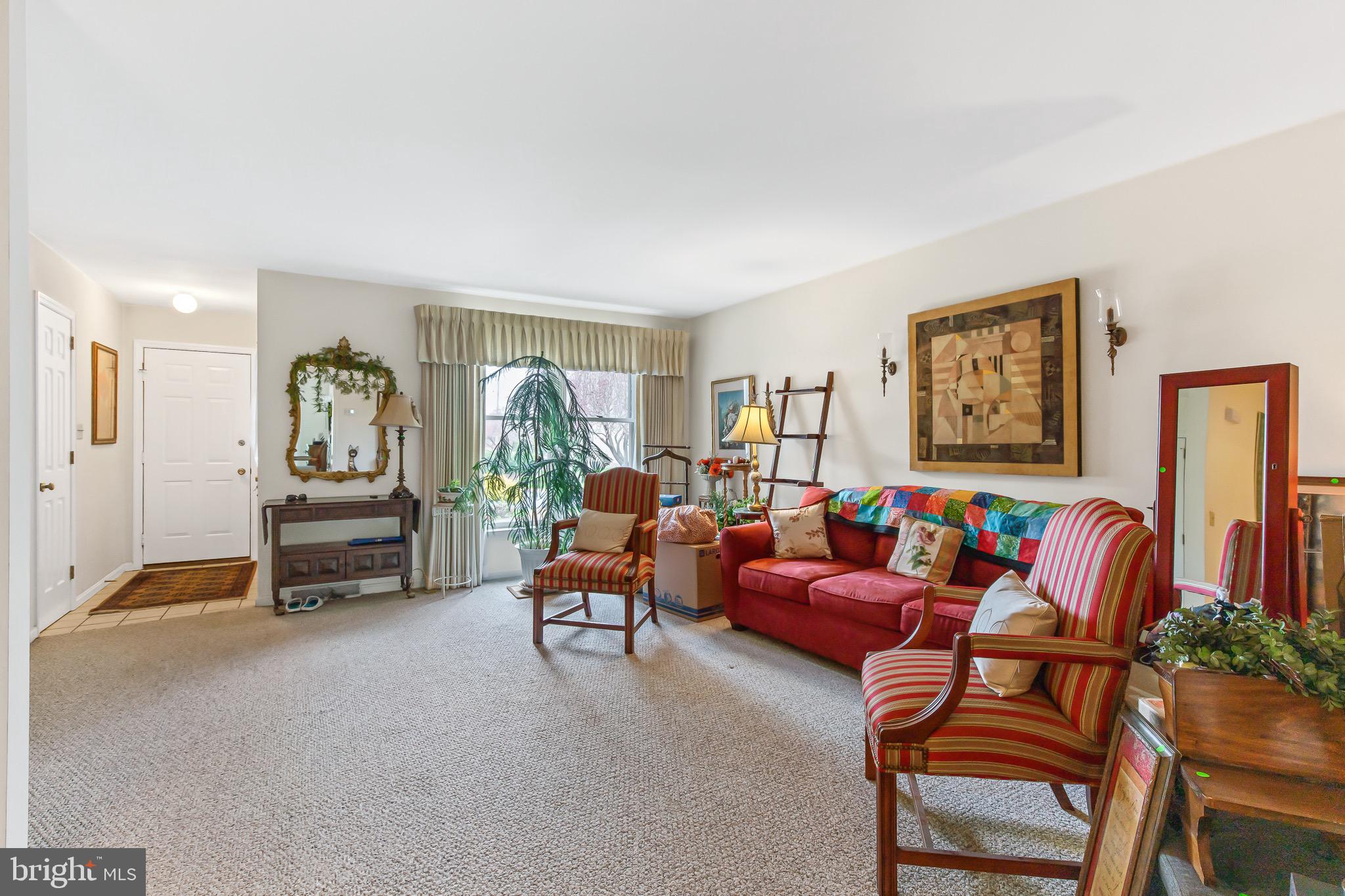 6476 LINCOLN COURT