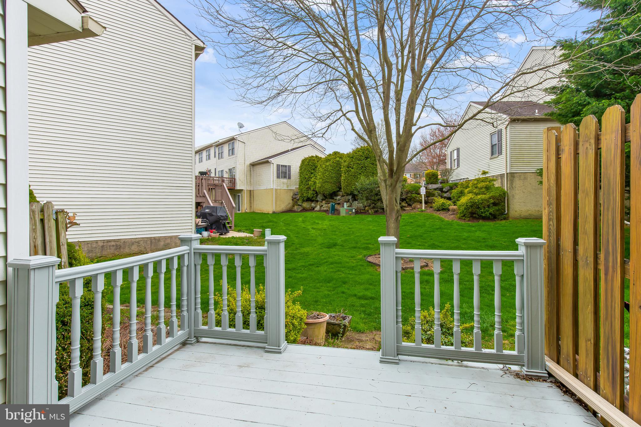 6476 LINCOLN COURT