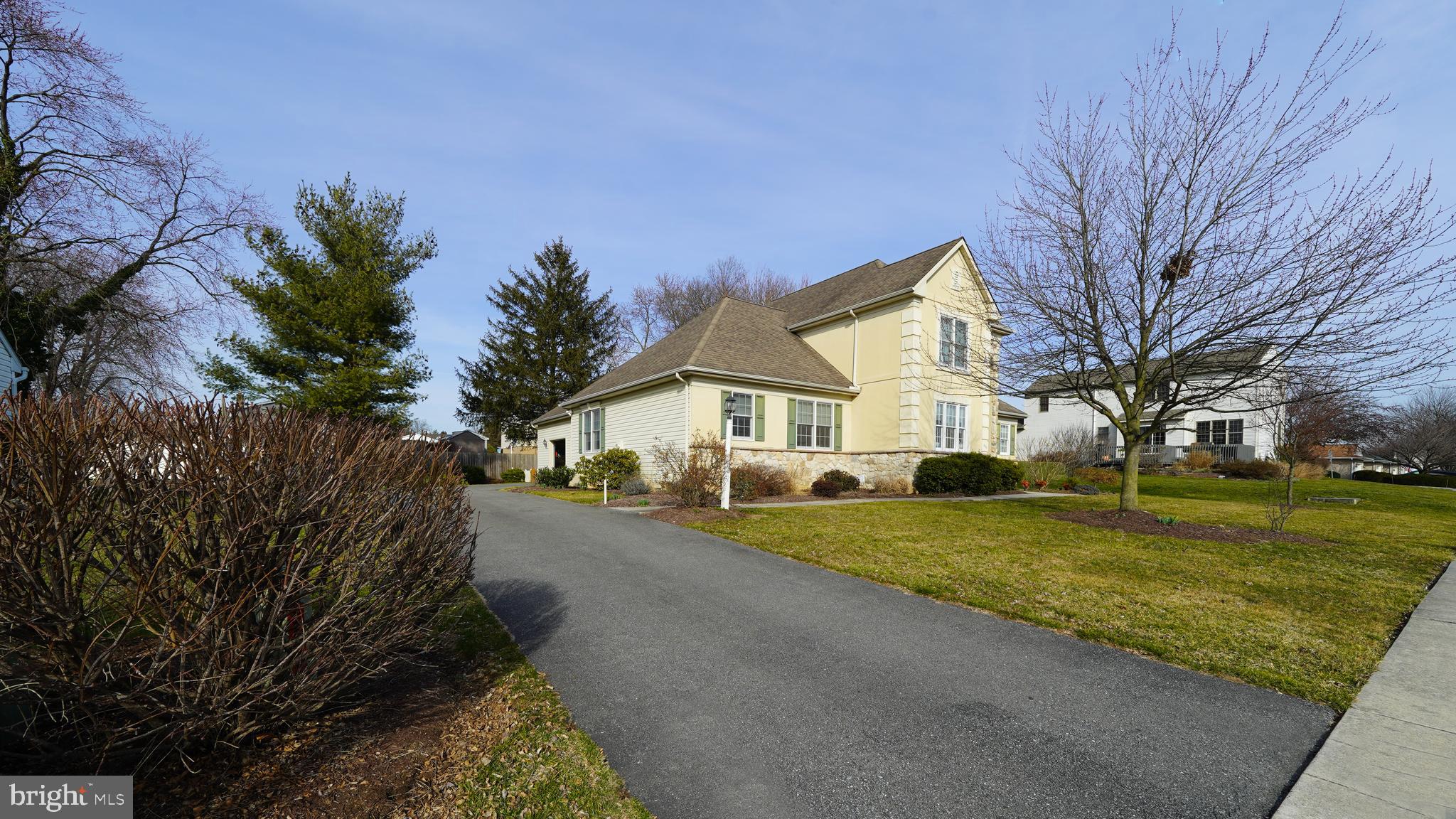 600 SCHOOL LANE