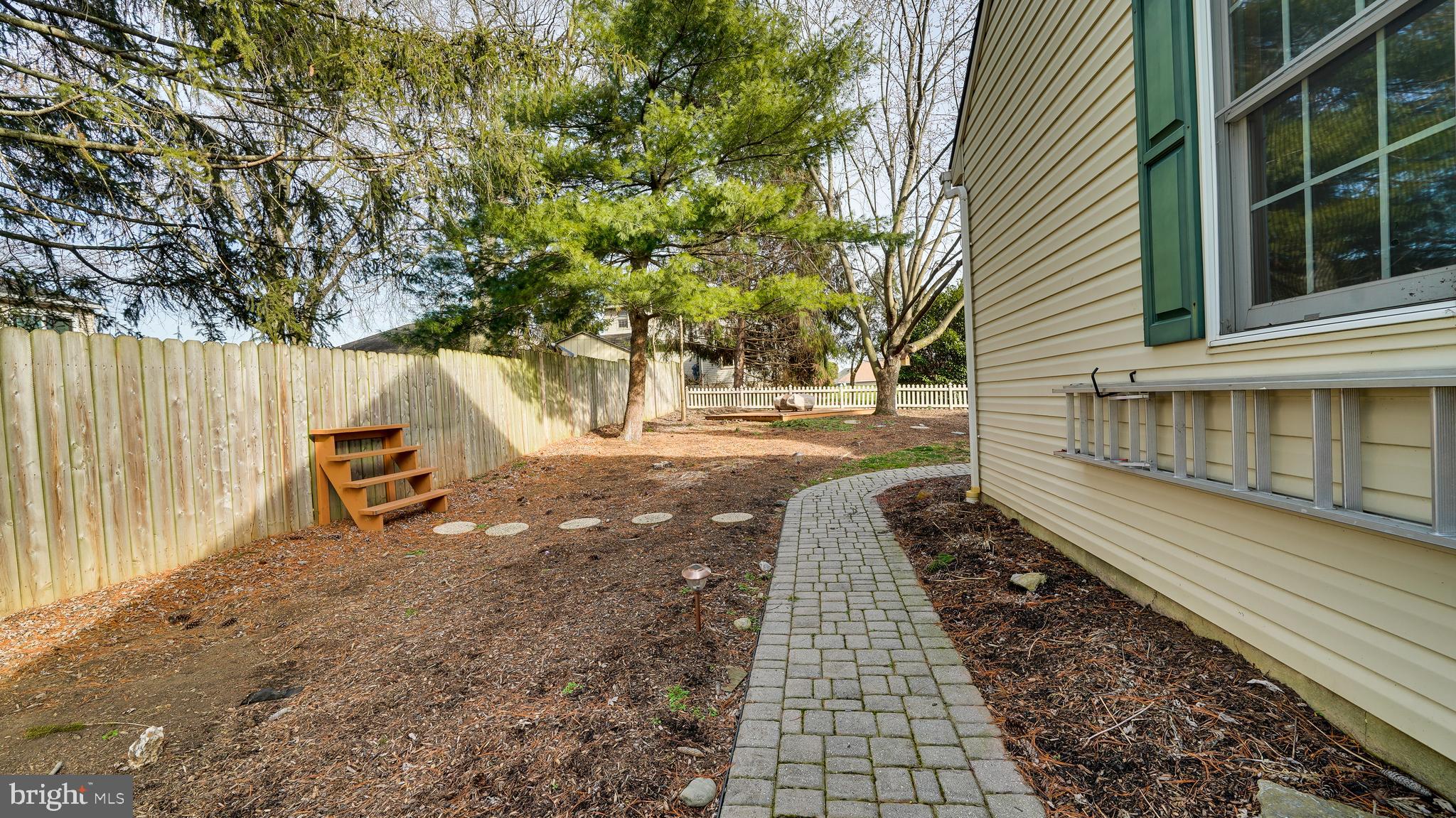600 SCHOOL LANE