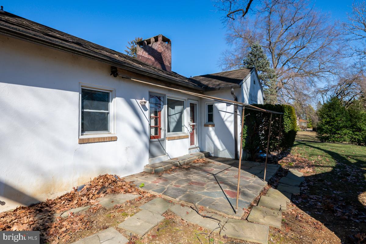 225 SCHOOL LANE