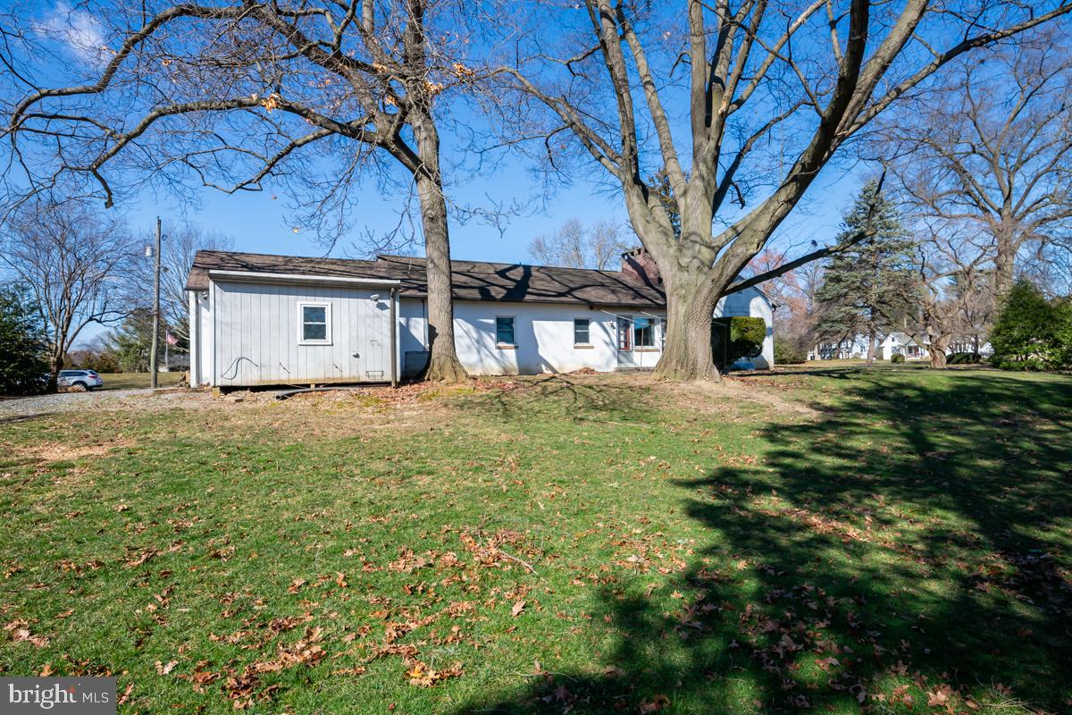 225 SCHOOL LANE