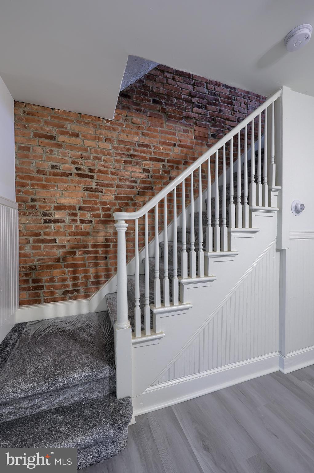 619 NEW GREEN STREET