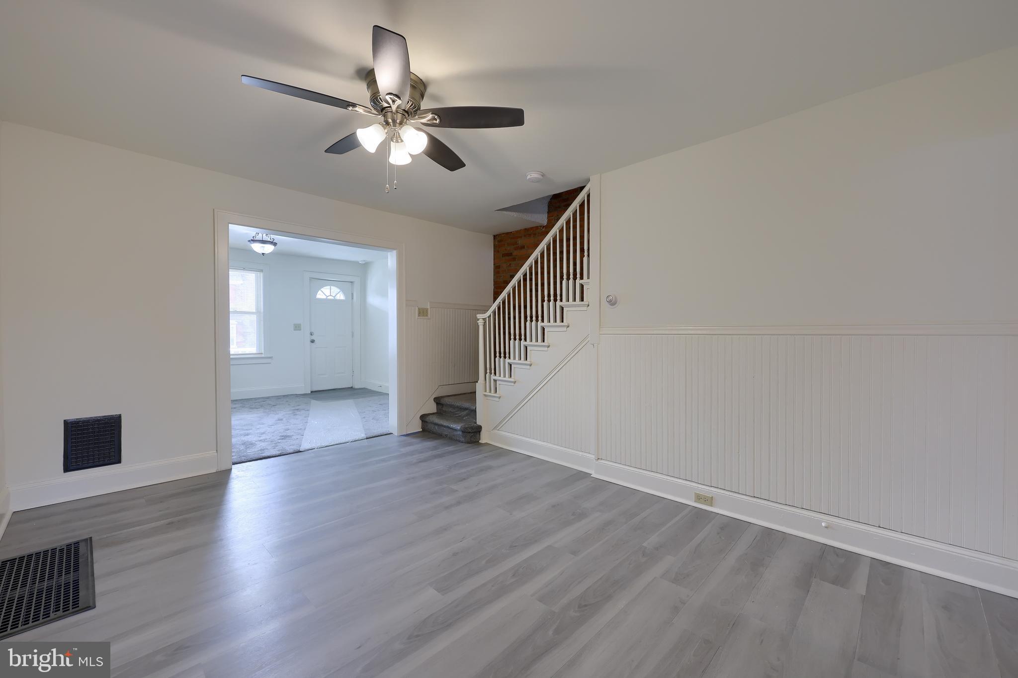 619 NEW GREEN STREET