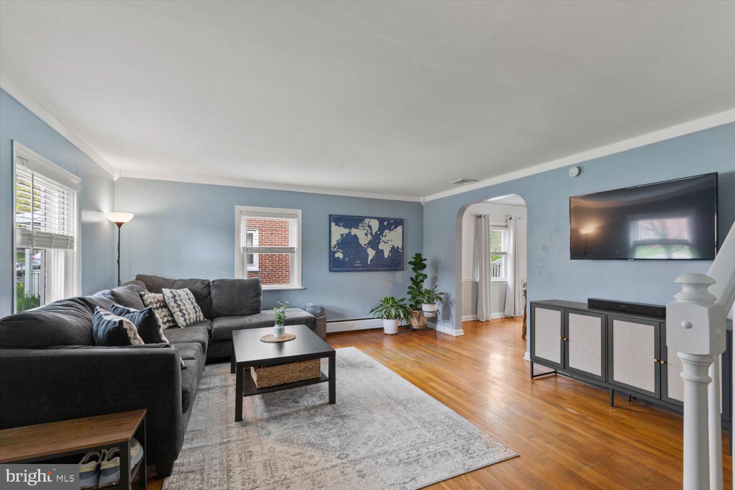 1021 EDGEMOOR COURT