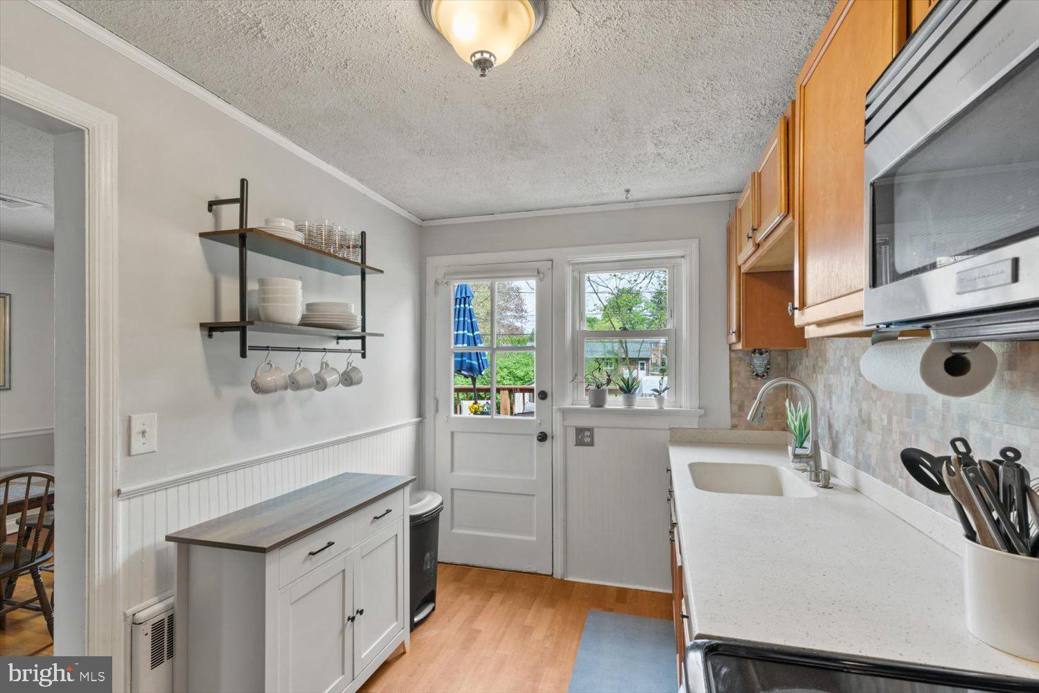 1021 EDGEMOOR COURT