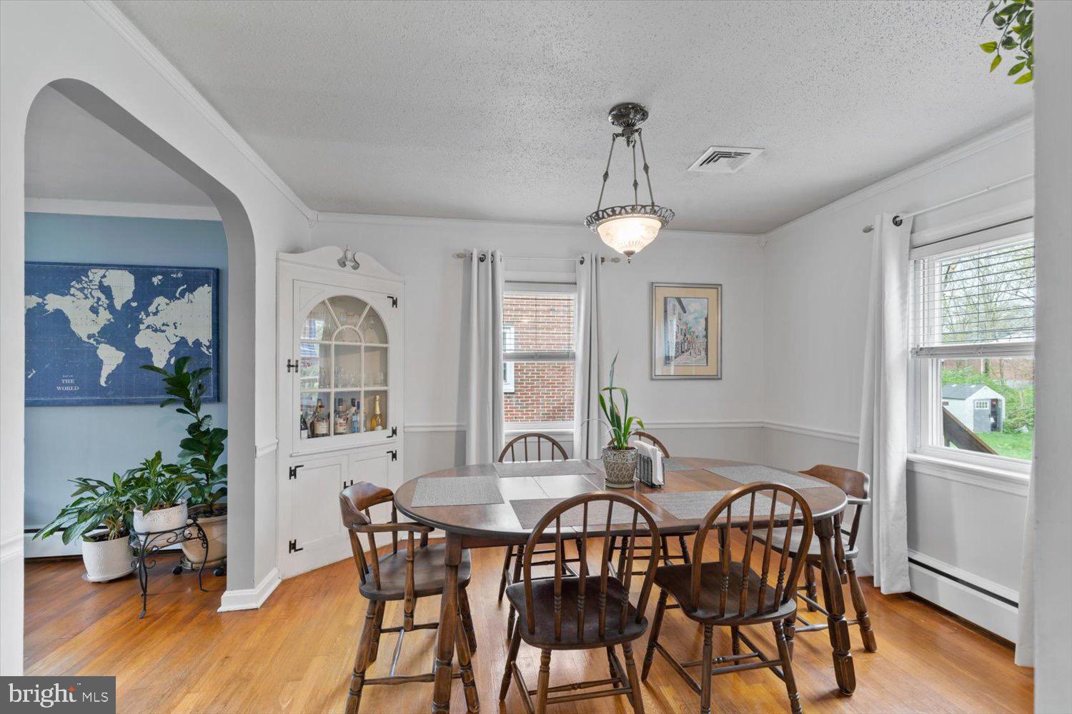 1021 EDGEMOOR COURT