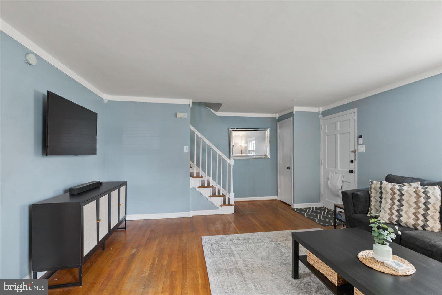 1021 EDGEMOOR COURT