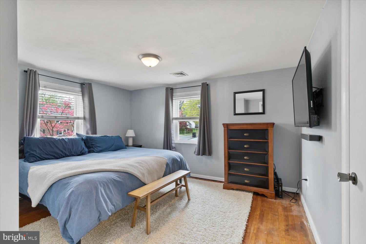 1021 EDGEMOOR COURT