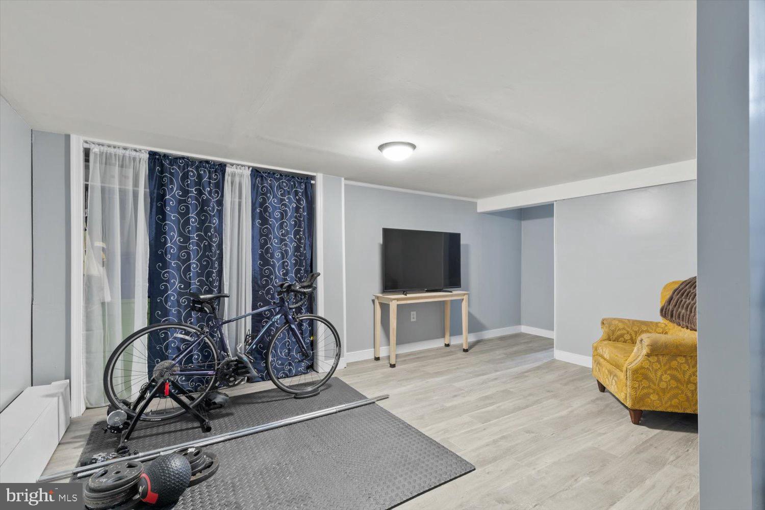 1021 EDGEMOOR COURT