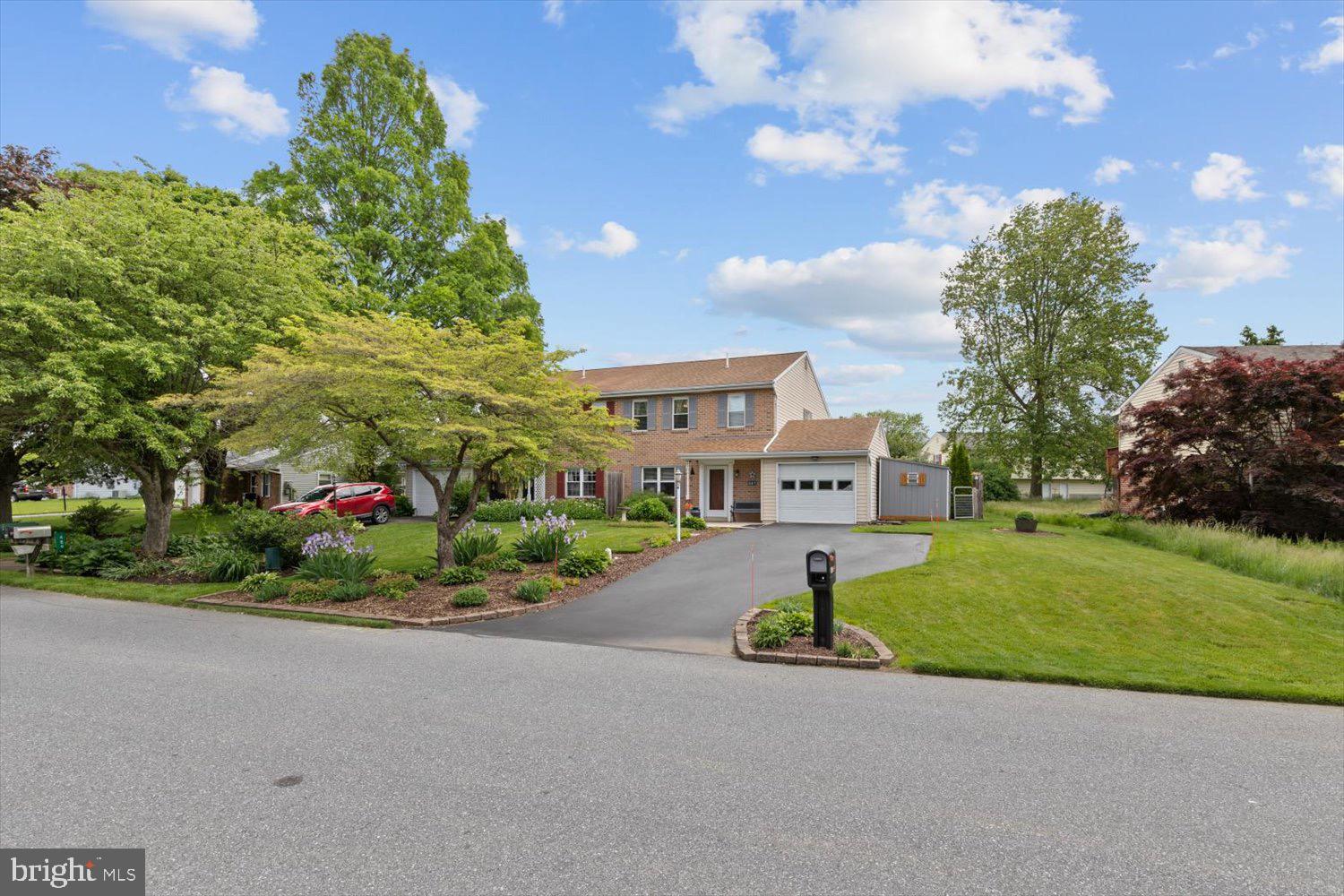 487 CROSSWINDS DRIVE