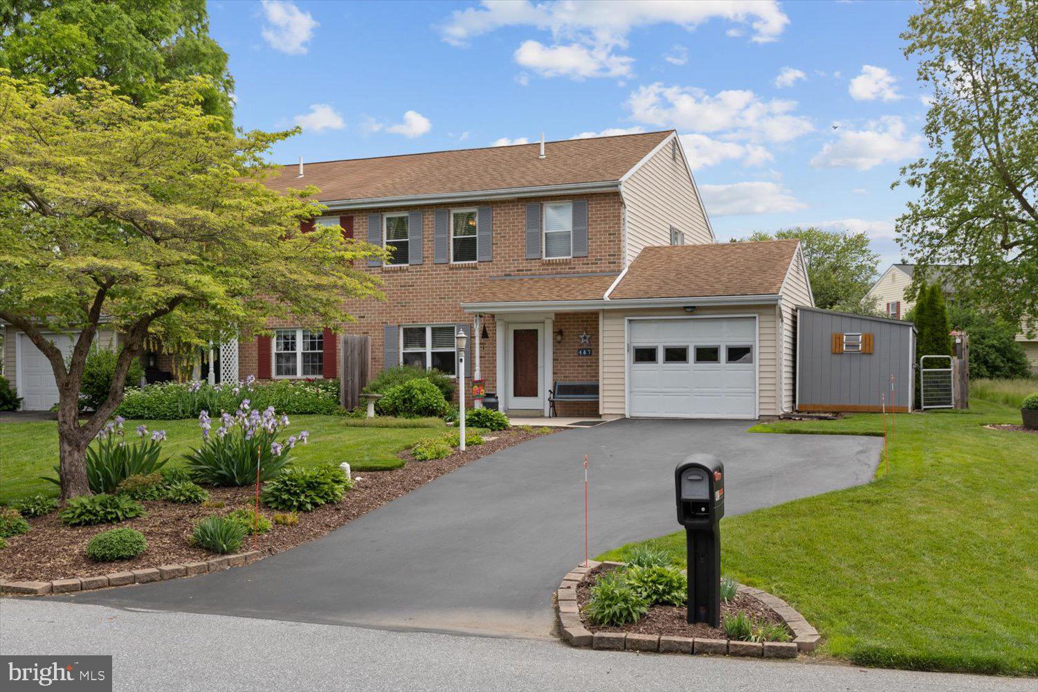 487 CROSSWINDS DRIVE