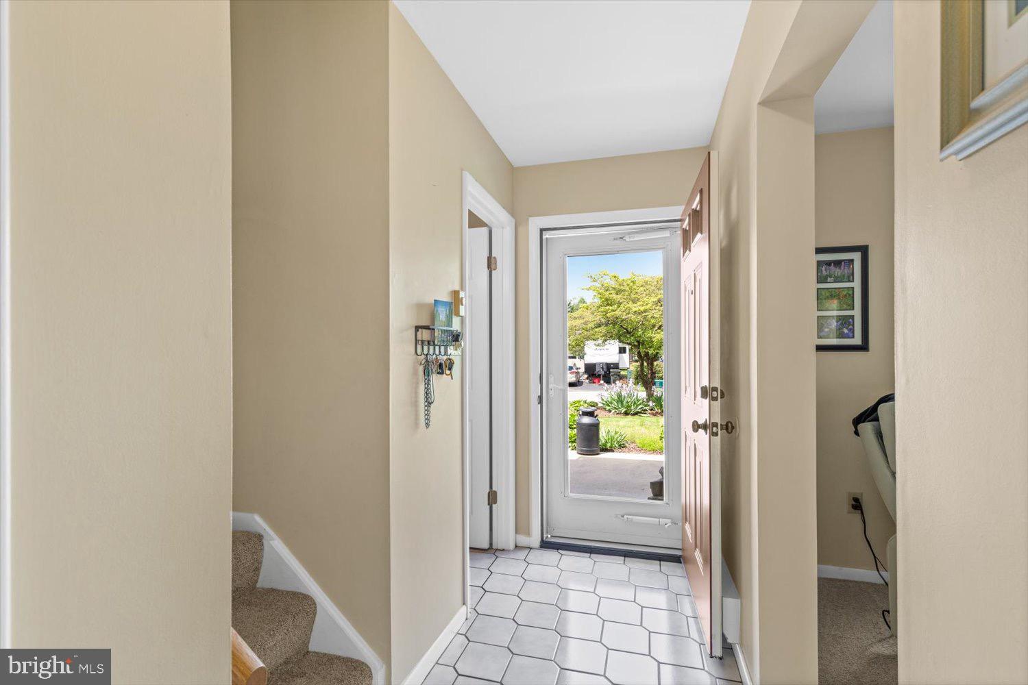 487 CROSSWINDS DRIVE