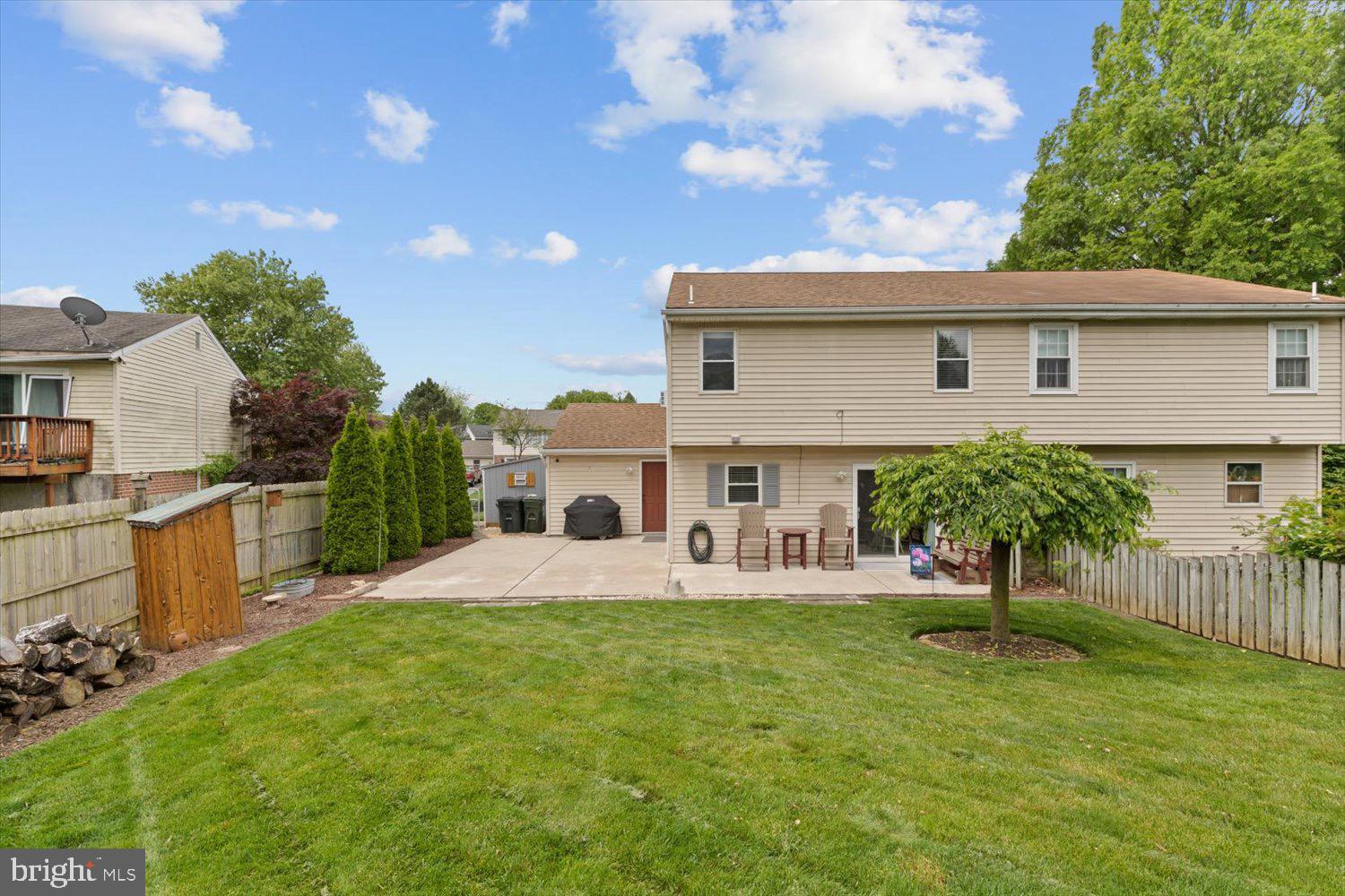 487 CROSSWINDS DRIVE