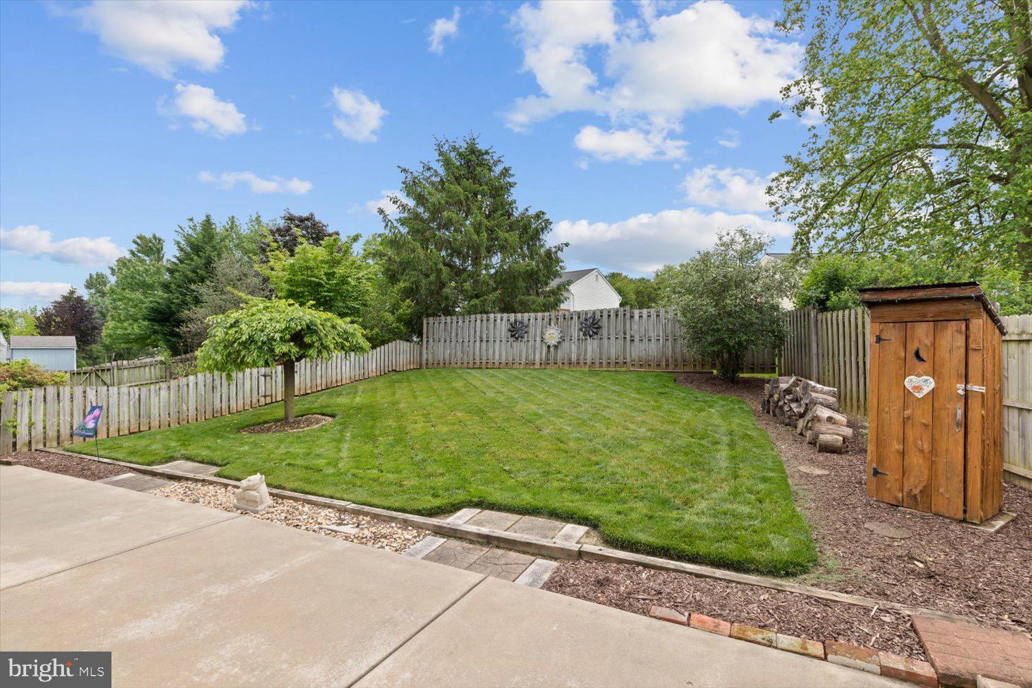 487 CROSSWINDS DRIVE