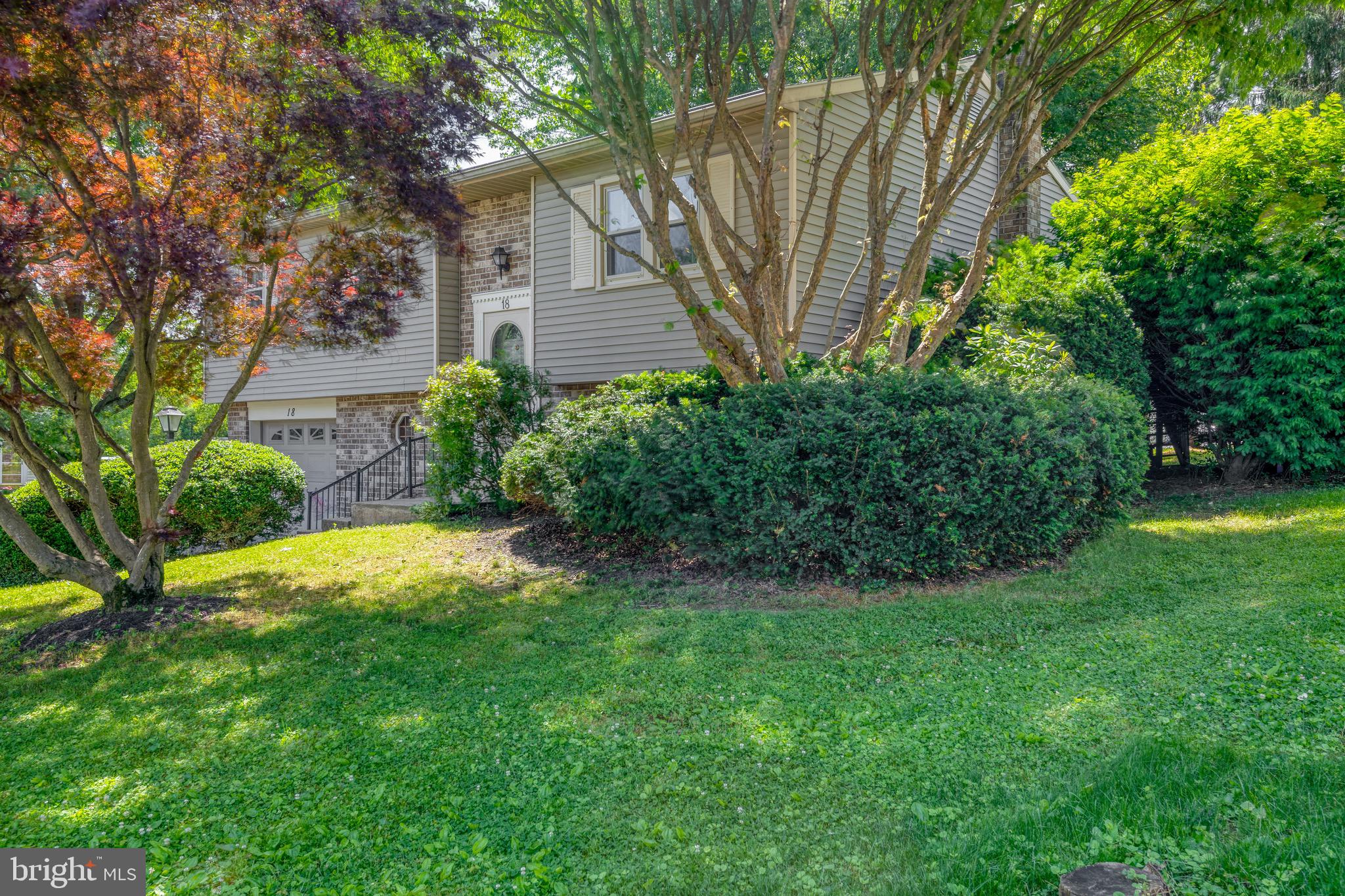 18 CLARENDON DRIVE