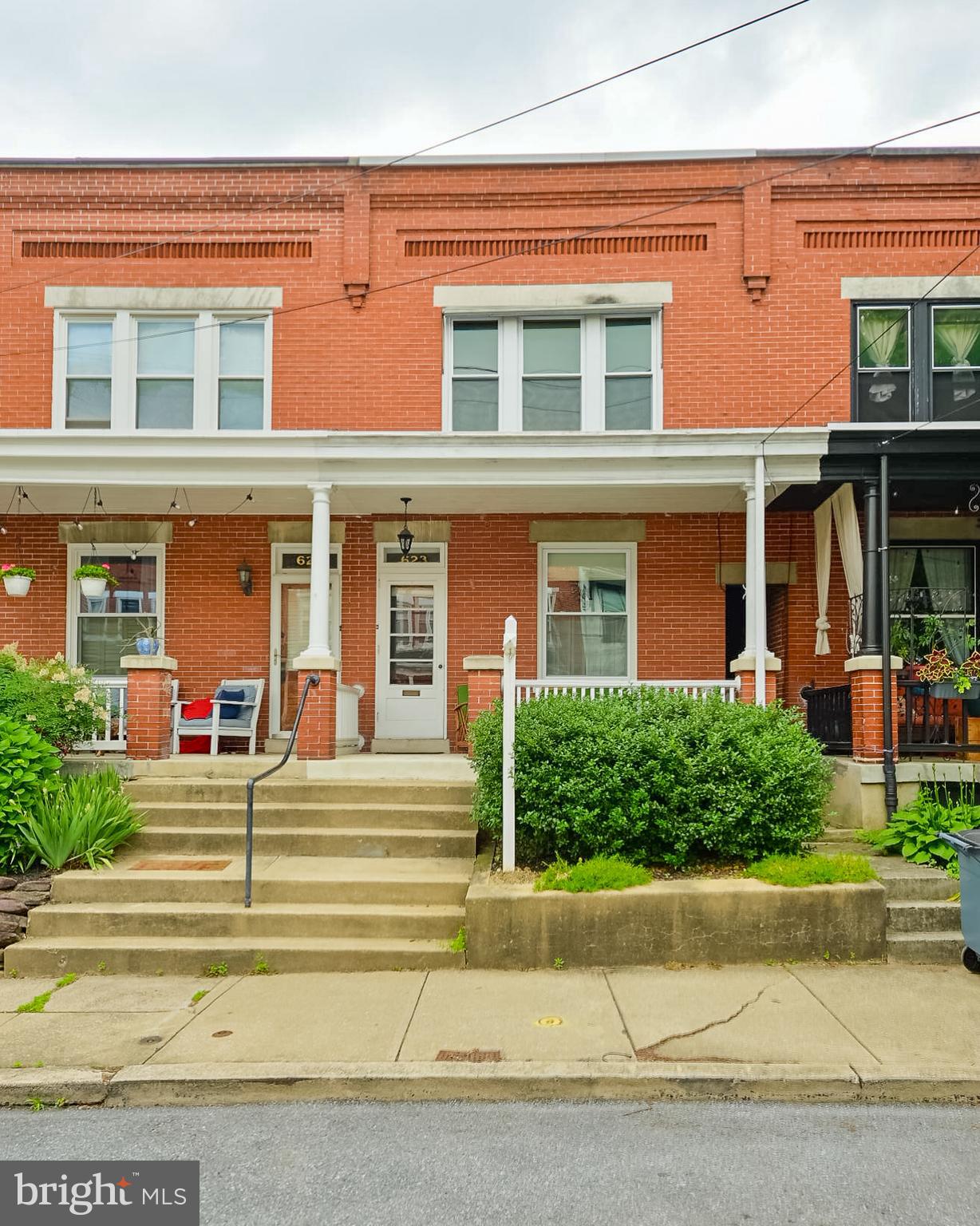 623 N PINE STREET