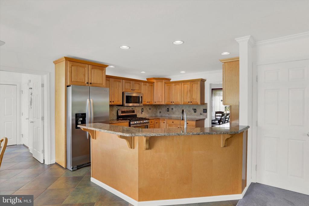 284 TRAIL ROAD N