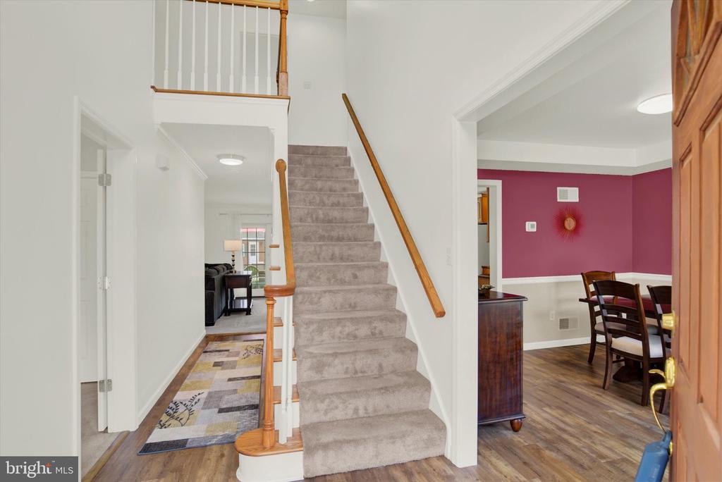 284 TRAIL ROAD N