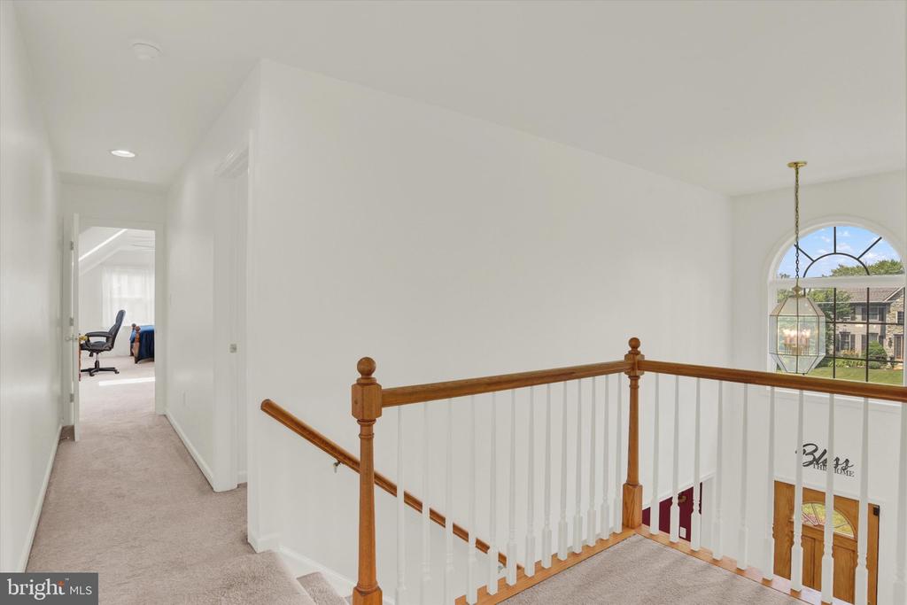 284 TRAIL ROAD N