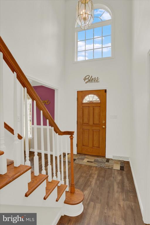 284 TRAIL ROAD N
