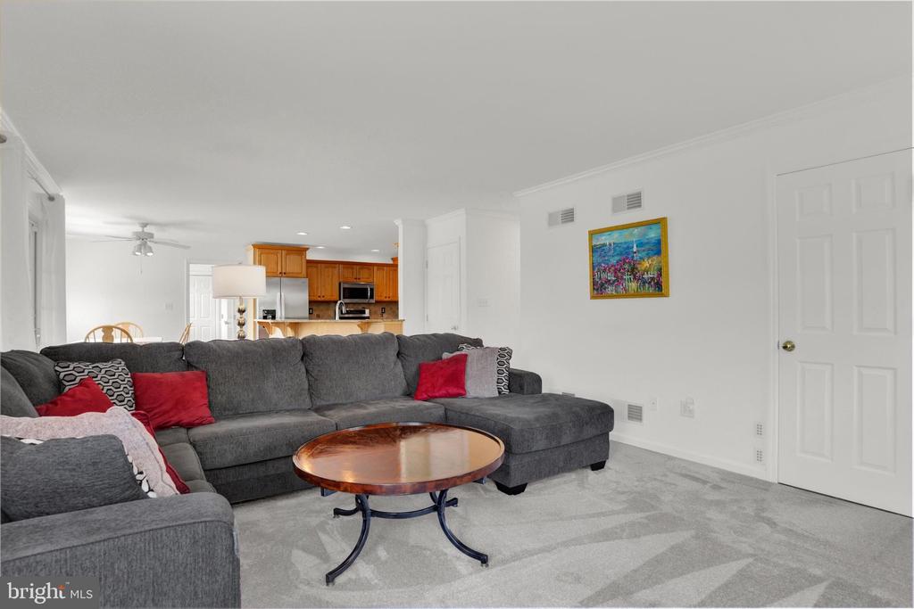 284 TRAIL ROAD N