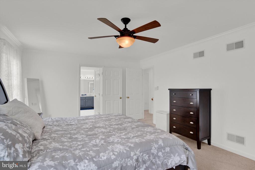 284 TRAIL ROAD N
