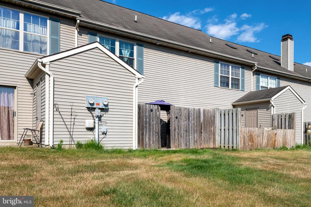 341 MEETINGHOUSE LANE