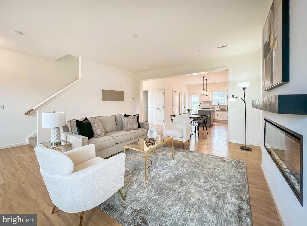 2411 ARTESIAN WAY