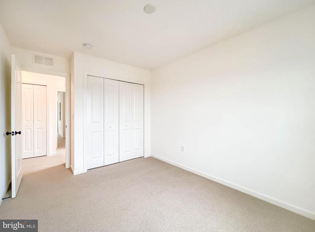 2411 ARTESIAN WAY