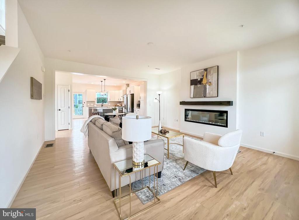 2411 ARTESIAN WAY